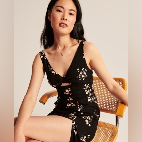 Abercrombie & Fitch Twist Floral Black Midi Dress XSP - Picture 2 of 7